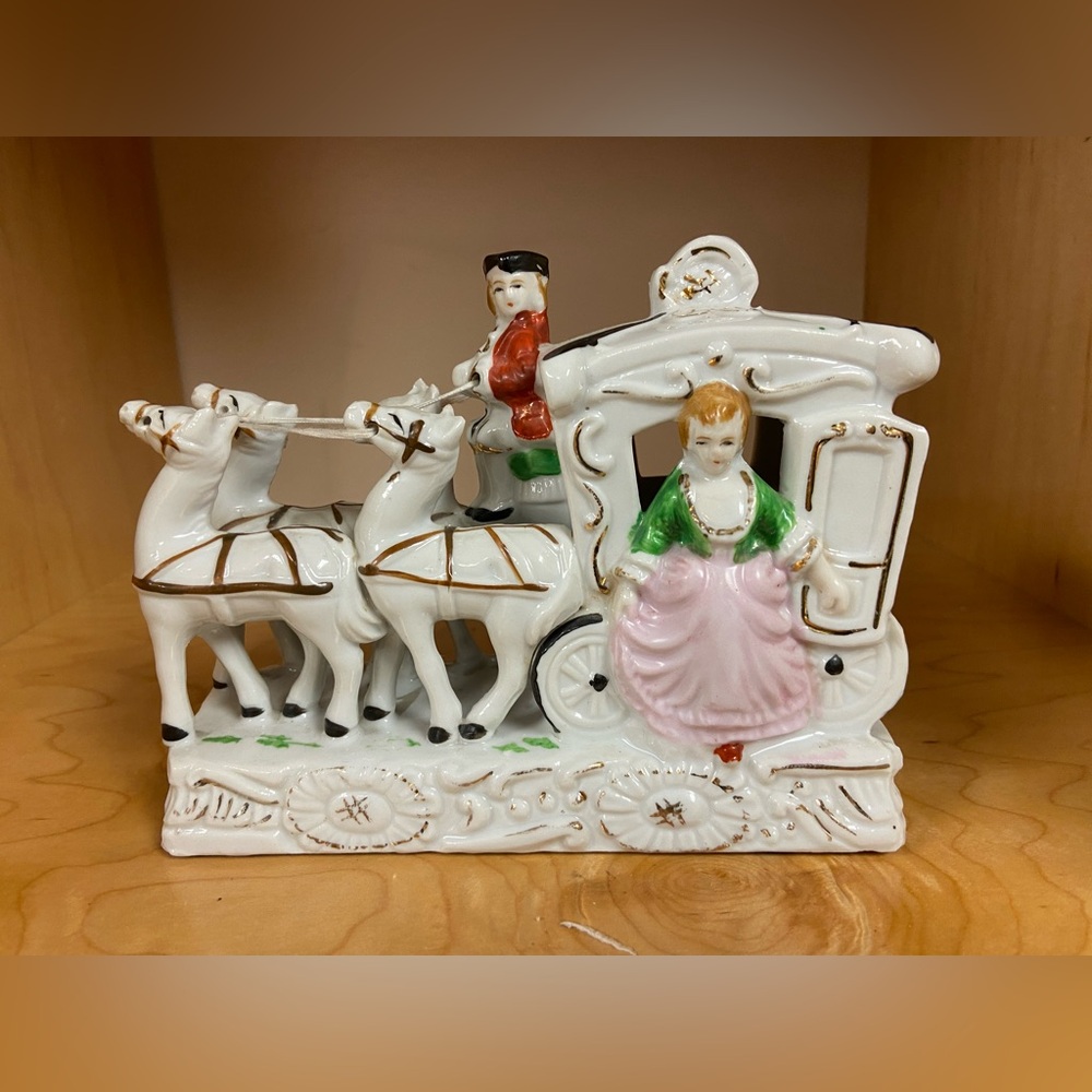 VINTAGE HADSON HORSE CARRIAGE MADE IN JAPAN 6.5” LONG